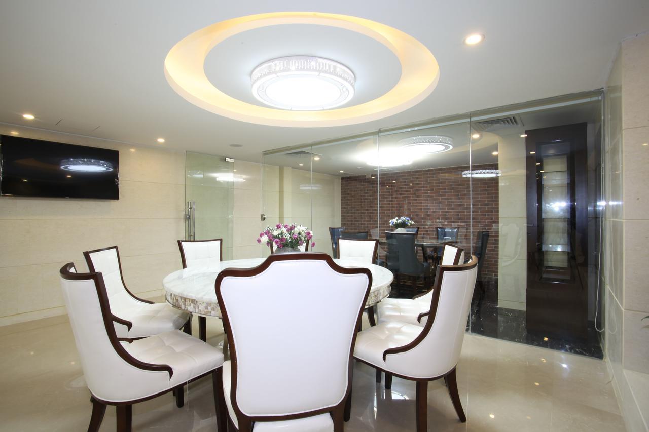 Guangzhou Jin Wan Li Business Hotel エクステリア 写真