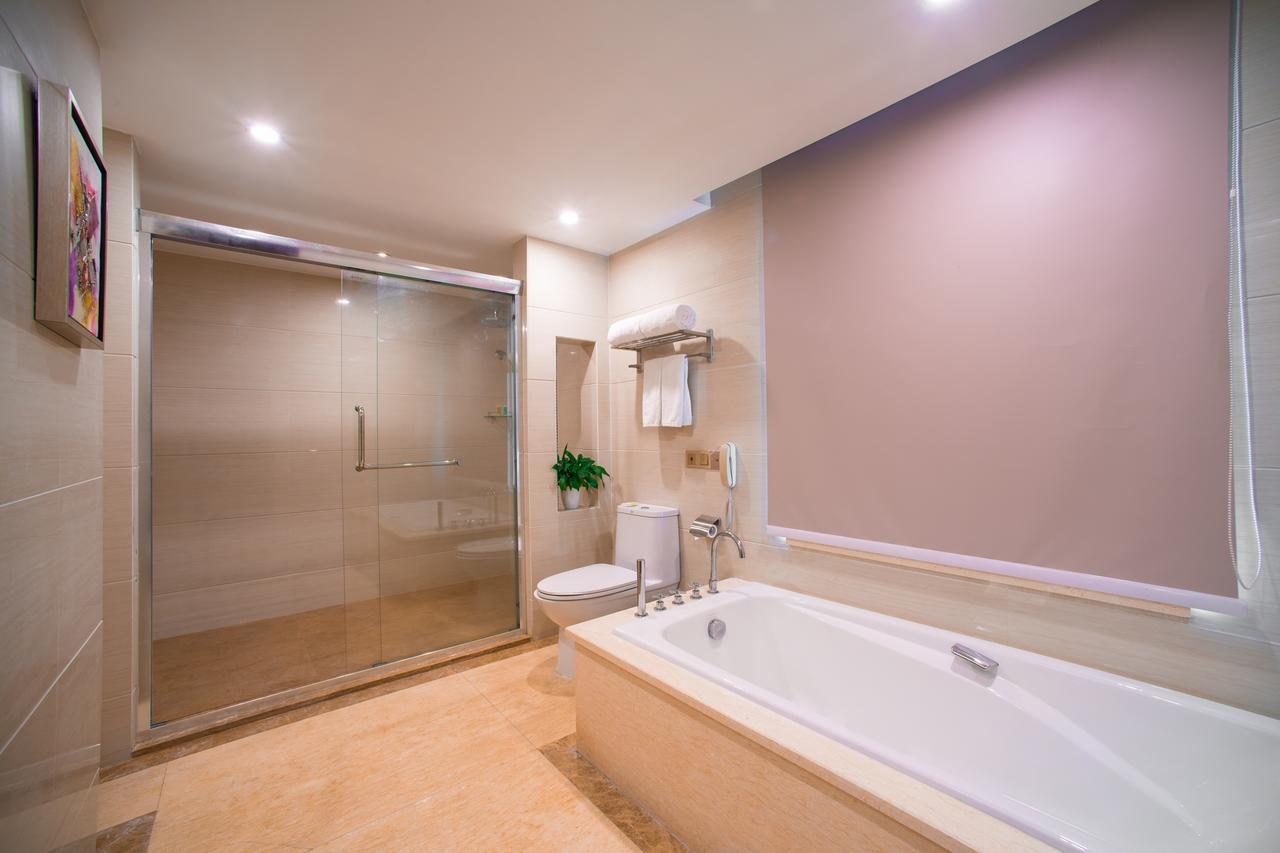 Guangzhou Jin Wan Li Business Hotel エクステリア 写真
