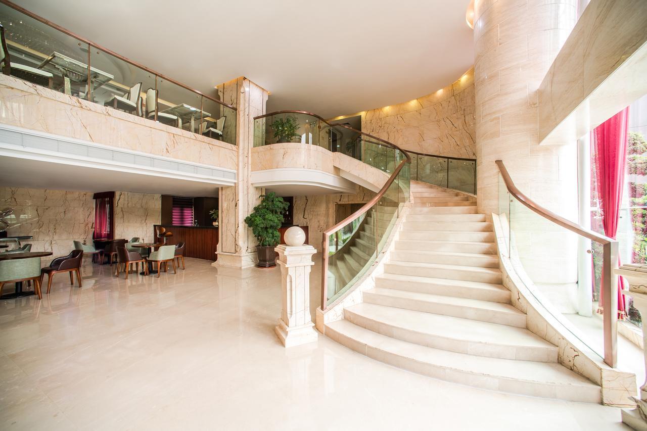 Guangzhou Jin Wan Li Business Hotel エクステリア 写真