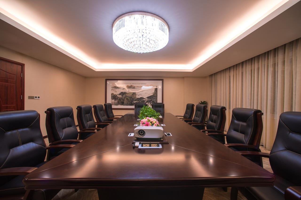Guangzhou Jin Wan Li Business Hotel エクステリア 写真